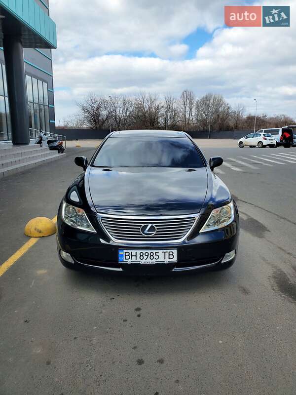 Седан Lexus LS 2007 в Одессе