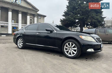 Седан Lexus LS 2008 в Доброполье