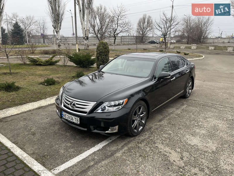 Lexus LS 2012