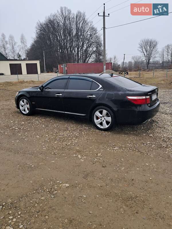 Седан Lexus LS 2007 в Черновцах