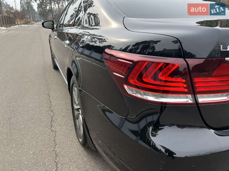 Седан Lexus LS 2014 в Черкасах