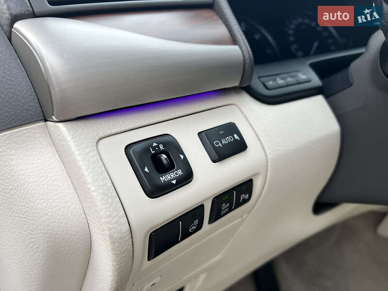 Седан Lexus LS 2014 в Черкасах