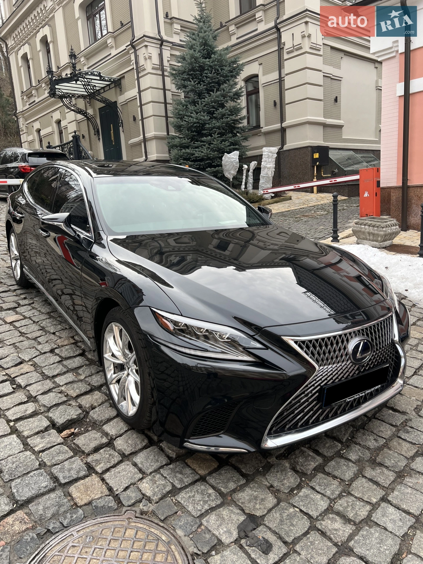 2017 Lexus LS - мініатюра 3