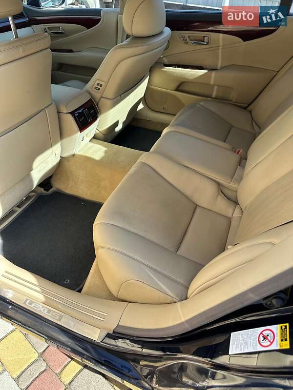 Седан Lexus LS 2007 в Києві