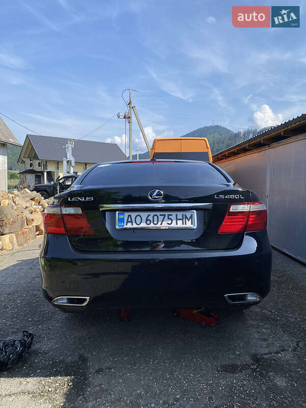 Седан Lexus LS 2007 в Ужгороде