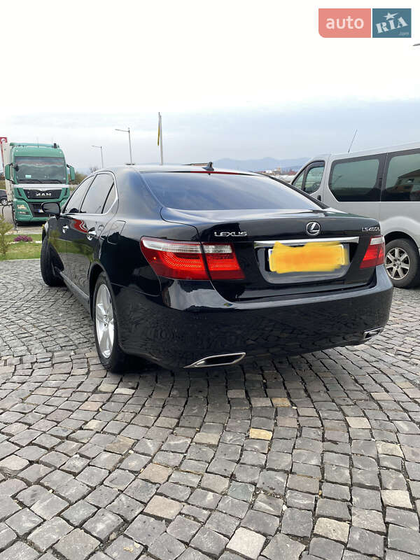 Седан Lexus LS 2007 в Ужгороде