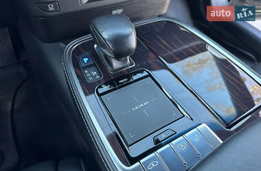 Седан Lexus LS 2018 в 