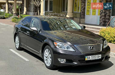 Седан Lexus LS 2010 в Києві