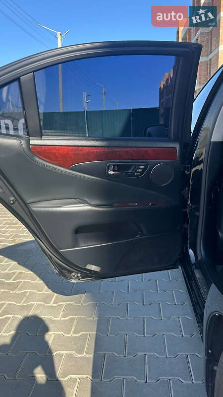 Седан Lexus LS 2008 в Одессе