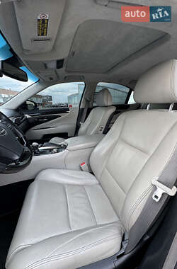 Седан Lexus LS 2014 в 