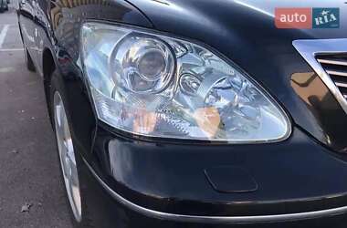 Седан Lexus LS 2005 в 