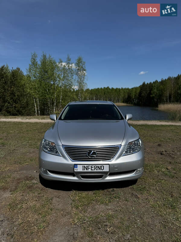 Седан Lexus LS 2007 в 