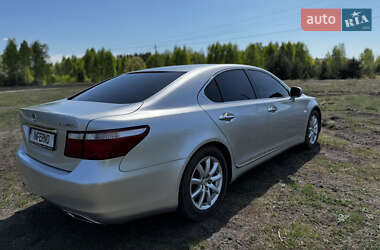 Седан Lexus LS 2007 в 