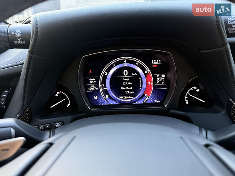 Седан Lexus LS 2022 в Ровно