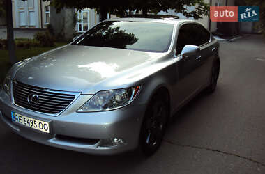 Седан Lexus LS 2008 в 