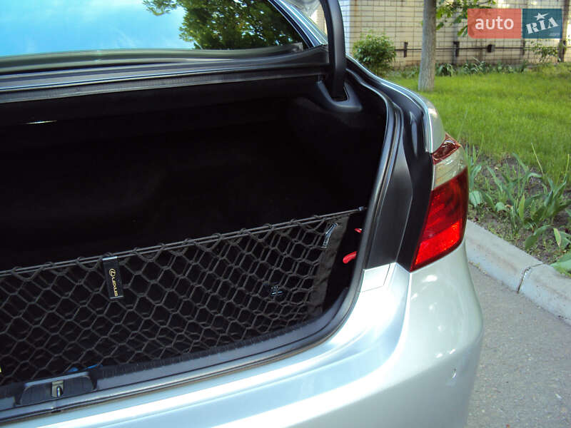 Седан Lexus LS 2008 в Дніпрі