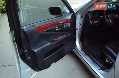 Седан Lexus LS 2008 в 