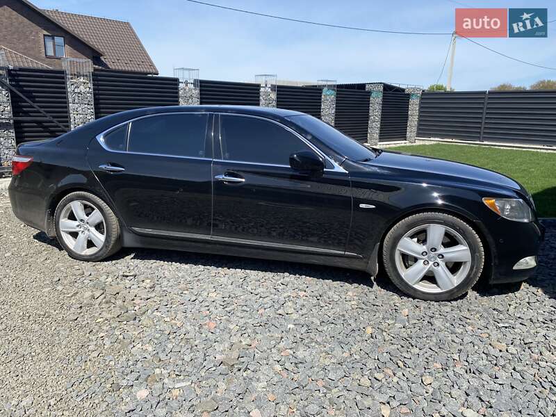 Седан Lexus LS 2008 в Луцьку