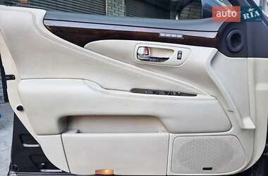Седан Lexus LS 2007 в 
