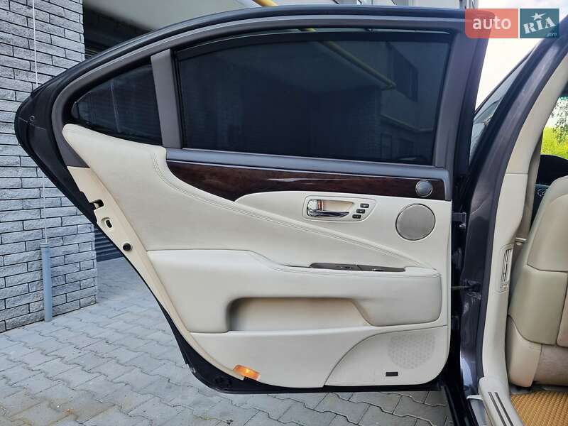 Седан Lexus LS 2007 в Хмельницком