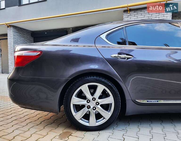 Седан Lexus LS 2007 в Хмельницком