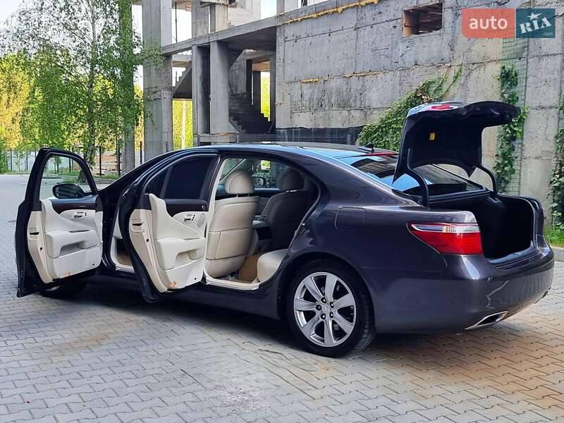 Седан Lexus LS 2007 в Хмельницком