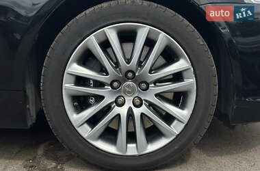 Седан Lexus LS 2014 в 