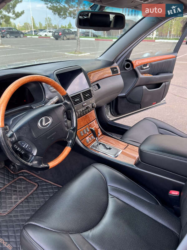 Седан Lexus LS 2002 в Николаеве