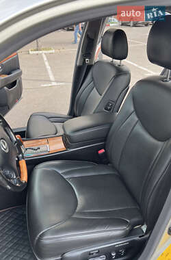 Седан Lexus LS 2002 в 