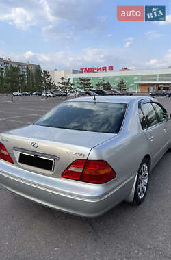 Седан Lexus LS 2002 в 