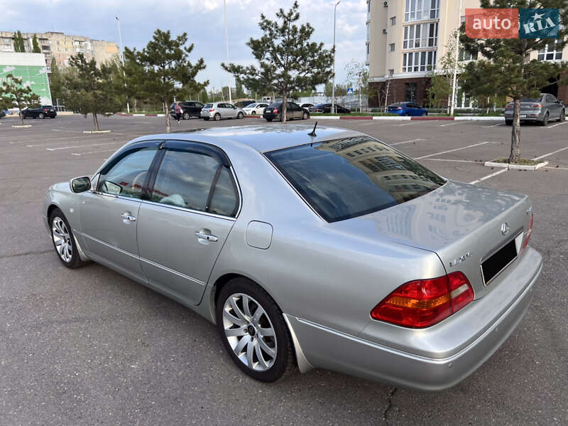 Седан Lexus LS 2002 в Николаеве