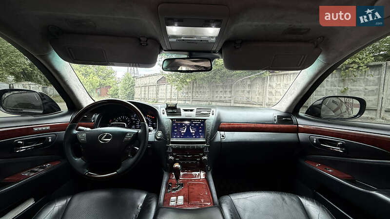 Седан Lexus LS 2007 в Киеве