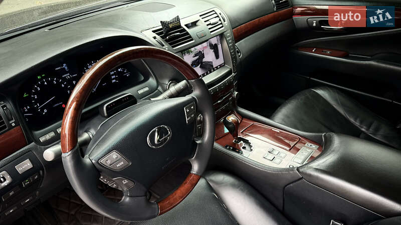 Седан Lexus LS 2007 в Киеве