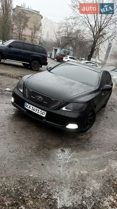 Седан Lexus LS 2007 в Киеве