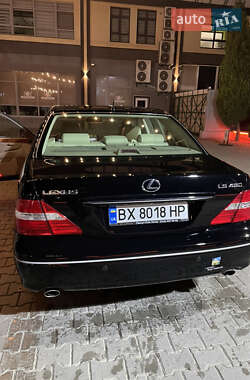 Седан Lexus LS 2003 в Черновцах