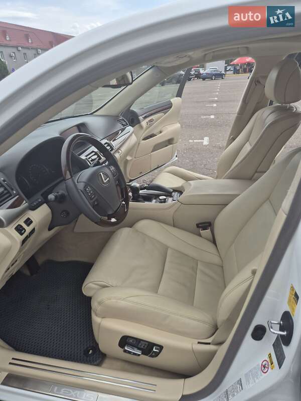 Седан Lexus LS 2013 в Киеве