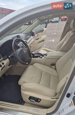 Седан Lexus LS 2013 в 