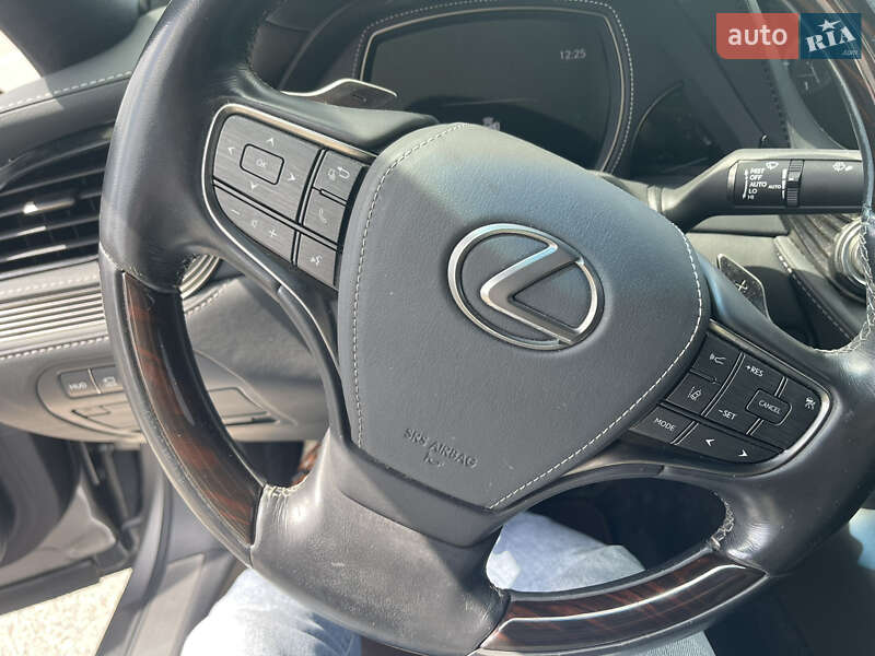 Седан Lexus LS 2019 в Киеве