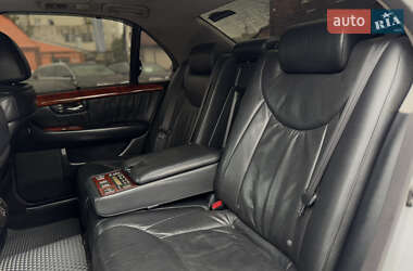 Седан Lexus LS 2003 в 
