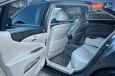 Седан Lexus LS 2007 в 
