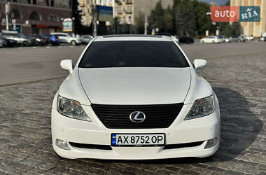 Седан Lexus LS 2008 в 