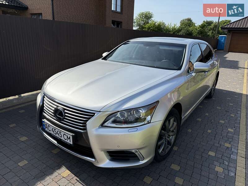 Седан Lexus LS 2014 в Луцке