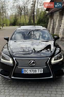 Седан Lexus LS 2013 в 