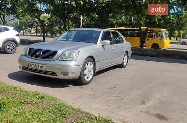 Седан Lexus LS 2001 в Сумах