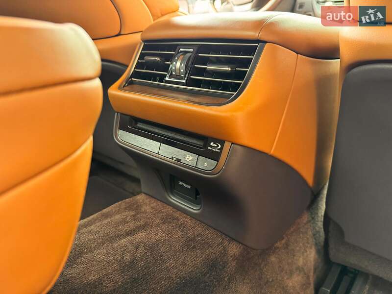 Седан Lexus LS 2018 в Львове фото 47 Седан Lexus LS 2018 в Львове