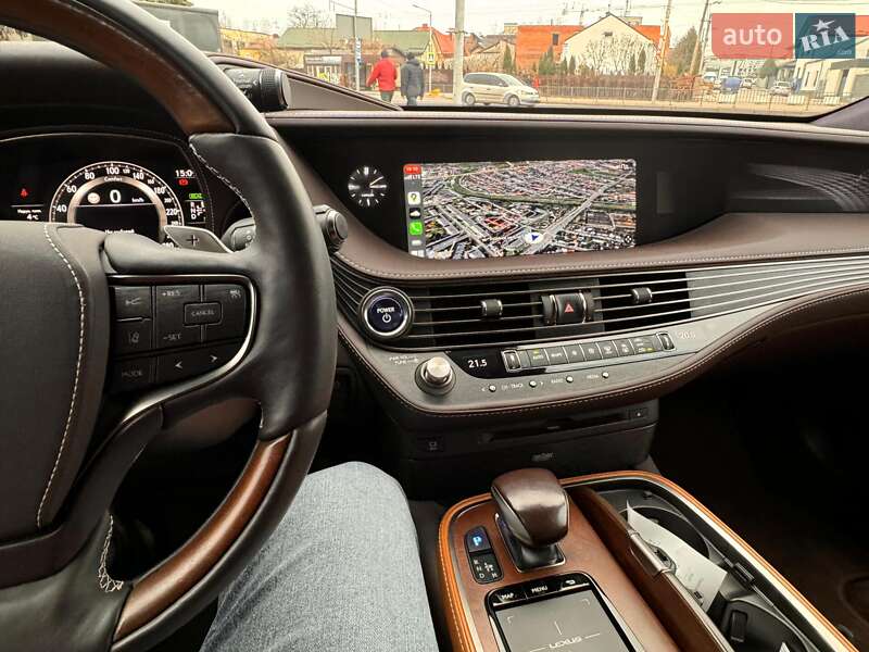 Седан Lexus LS 2018 в Львове фото 51 Седан Lexus LS 2018 в Львове