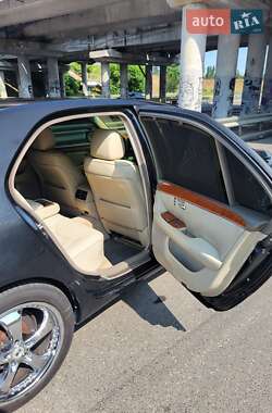 Седан Lexus LS 2005 в 