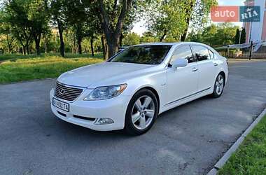 Седан Lexus LS 2007 в Киеве