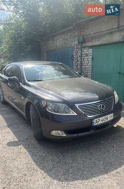 Седан Lexus LS 2007 в 