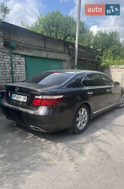 Седан Lexus LS 2007 в 